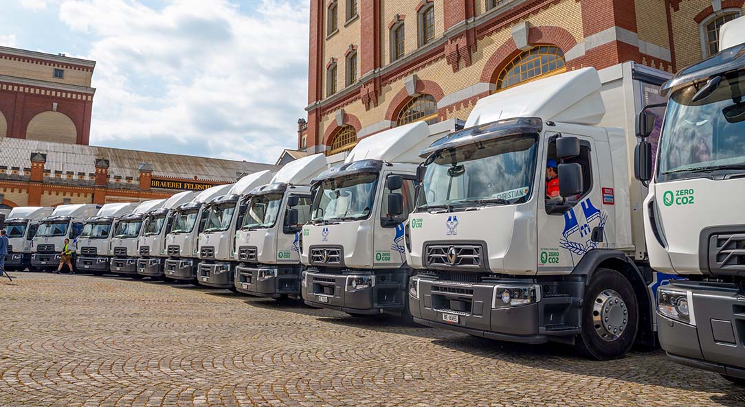 20_Renault_Trucks_electric_delivered_to_Feldschlosschen_Carlsberg__20.33x.jpg