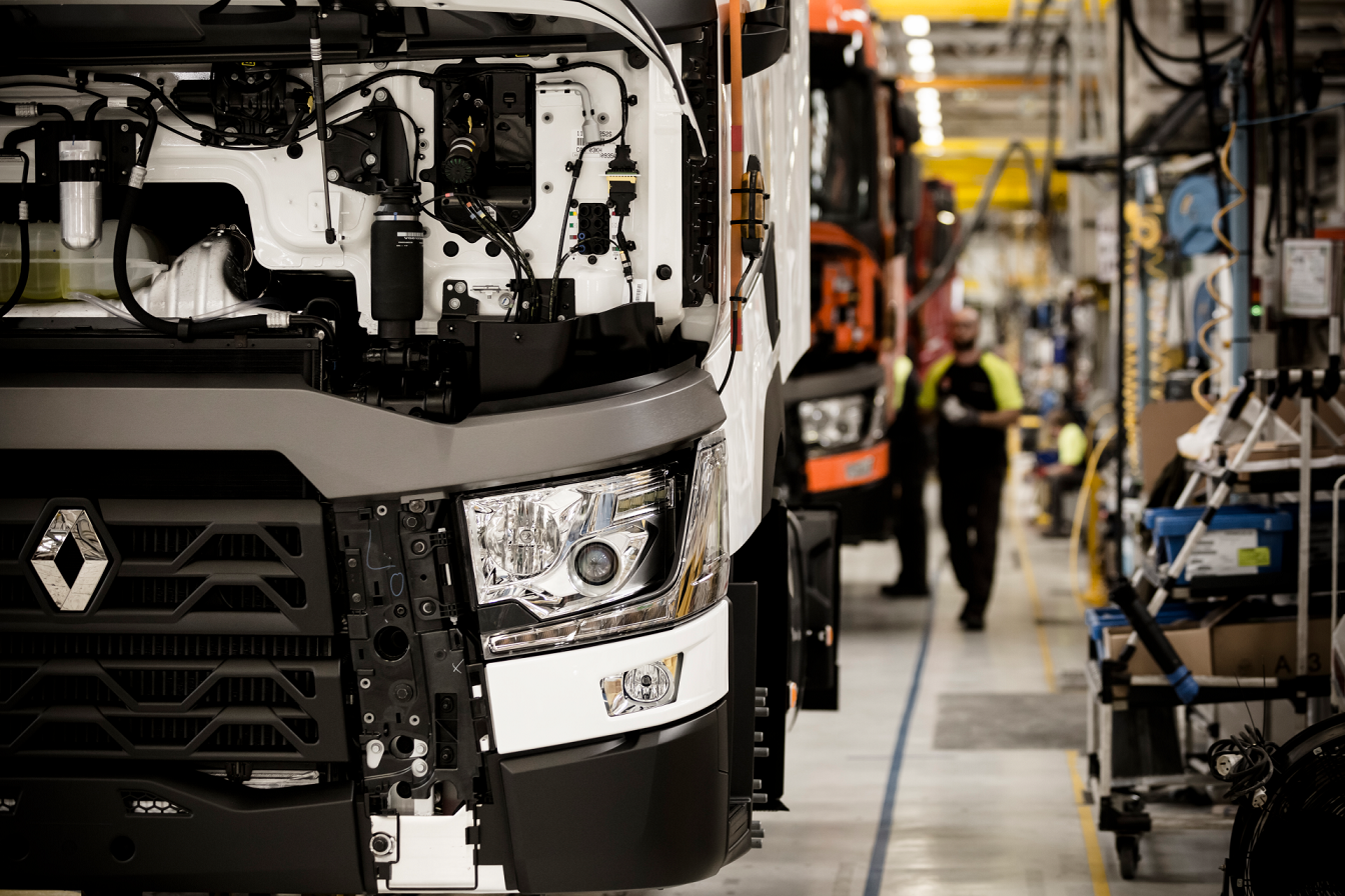Renault_Trucks_Bourg-en-Bresse_plant_02.png