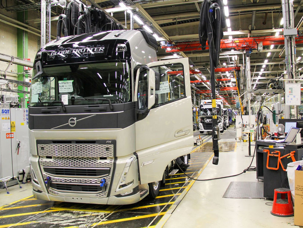 Tuven-tehdas-Volvo-Trucks-sarjatuontanto-alkaa-2-1.jpg