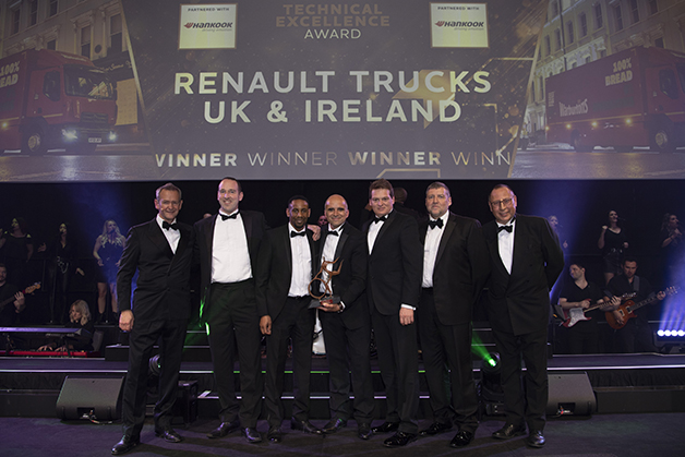 Renault_Trucks_wins_Technical_Excellence_Award_at_Motor_Transport_Awards_01.jpg