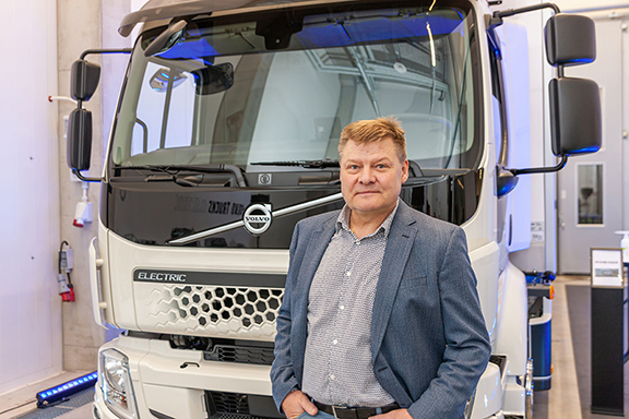 Volvo_Trucks_Volvo-FL-Electric_Storemen_Jari-Jokinen.jpg